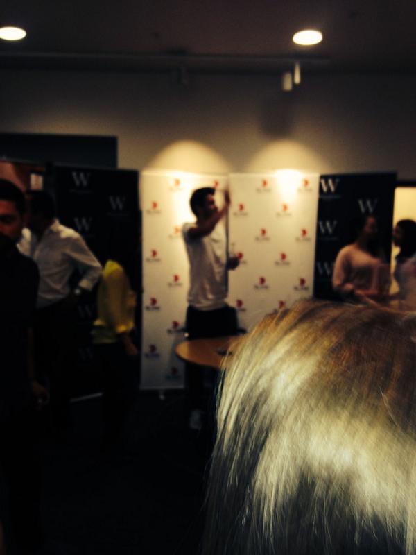 OliviaanneONeil's tweet photo. #PointlessProject #PointlessSelfie #PointlessBook http://t.co/puKyghkZ8f