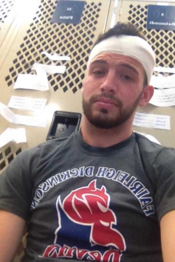 AndrewRuane10's tweet photo. Need to look like an asshole to play these games #sorry #fdums #staples http://t.co/Q9NZtj2qZW