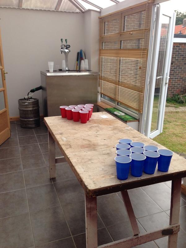 SouthCoastBar's tweet photo. Local house party taking full advantage of our #keg #hire tonight. If only we could stay!

http://t.co/hEiliPBGpH http://t.co/TzuXE7OsdG