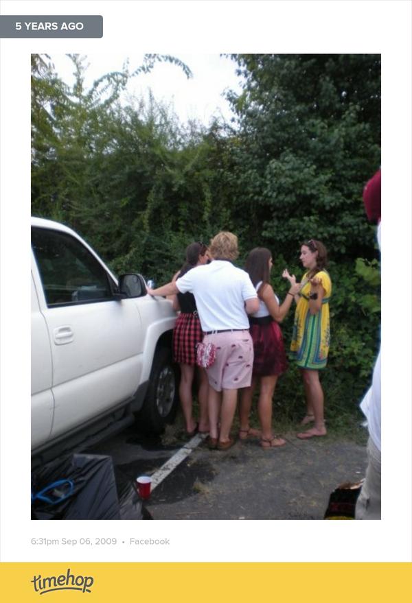 loftonlofton's tweet photo. Hehehehe roll tide  http://t.co/wVig4X9lz4 http://t.co/qDPW9KjjAa