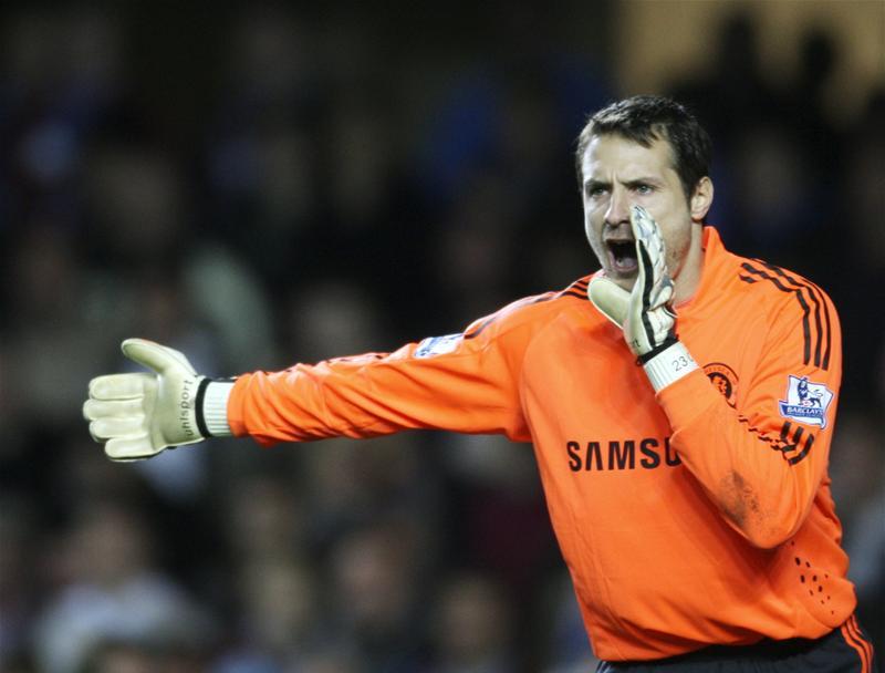 Happy 41st birthday to former Chelsea keeper Carlo Cudicini. He kept 68 clean sheets in 161 Premier League games. 
