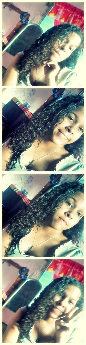 lenisariana's tweet photo. hearts http://t.co/4VhxVSjBt4