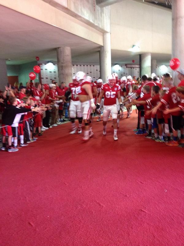 shell8r's tweet image. GBR!!!!#Huskers