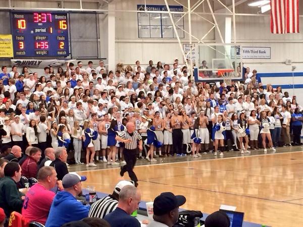 KramerCaswell's tweet photo. "Males student section is the best in Louisville." That's cute... #EHS14 http://t.co/LOJmzz8dQT