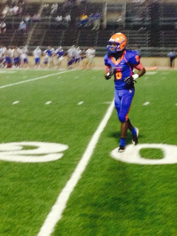 fwnica17's tweet image. sexayyy chocolatee 🙊💙 #LW #team8 #cj8 🔶🔷