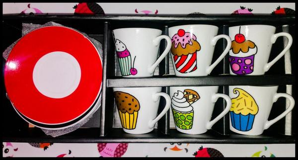 Day 96: Regalitos de cumple de <a href="/OjizarkaMonzon/">Claudia 🍏</a> con retraso, pero q alegran el día! #HappyCoffee #100HappyDays