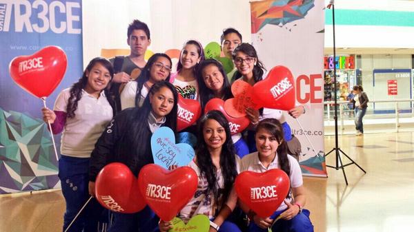 RivaPopMusic's tweet image. #YoDeclaro que no hay nada como recibir amor y buena energía! 
Gracias por su cariño ♥♦
