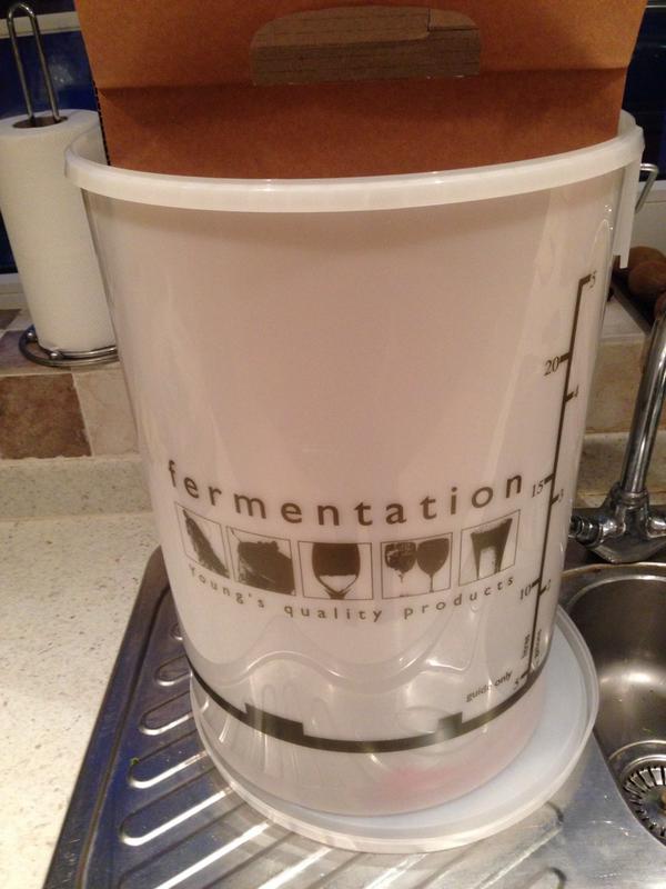 JasonMNorman's tweet image. First batch of @OutwellSwiftsFC beer started tomorrow.... Any ideas on names?? Thought #SwiftExit sounded good...