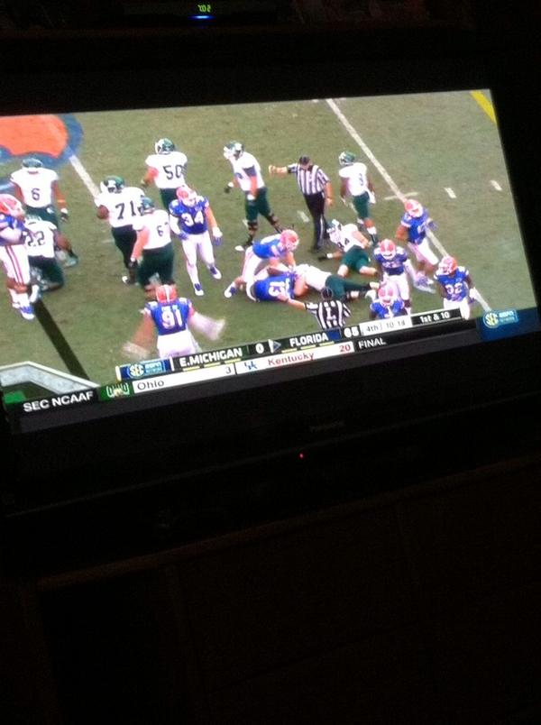 _trevscott's tweet photo. @JoeyIvie was hype #GatorNation #DefenseOnLockdown 🔒🐊🏈 http://t.co/y9wSFHC2EM