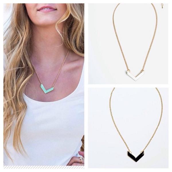 OhMyThreadsBT's tweet image. Have you purchased your dainty chevron necklace for $6.99? Grab yours now!! etsy.com/shop/OhMyThrea…