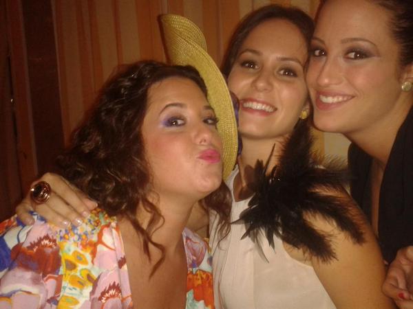 Carmen2491's tweet photo. Y hoy va la cosa de boodorriioooo!!!! @miryy_69 #peke @Carmen2491 http://t.co/kDnCFE6j0u