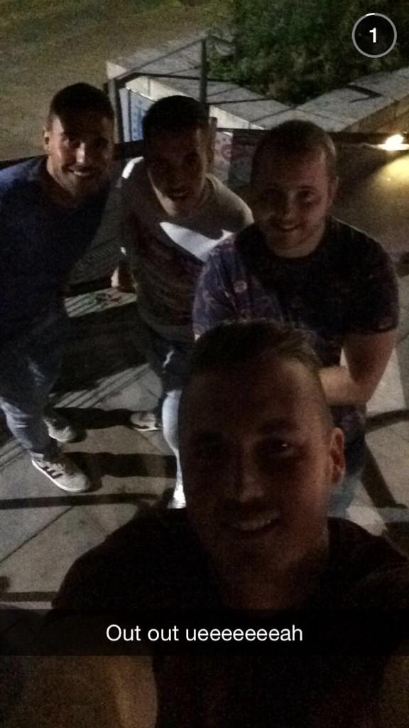 Chris88c's tweet photo. Sloooooogie @swisslander88 @gedland31 @BillyEdland http://t.co/1W46gy0u8B