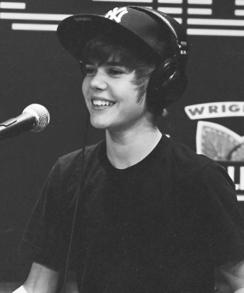 FetusRPG's tweet image. Open roles!