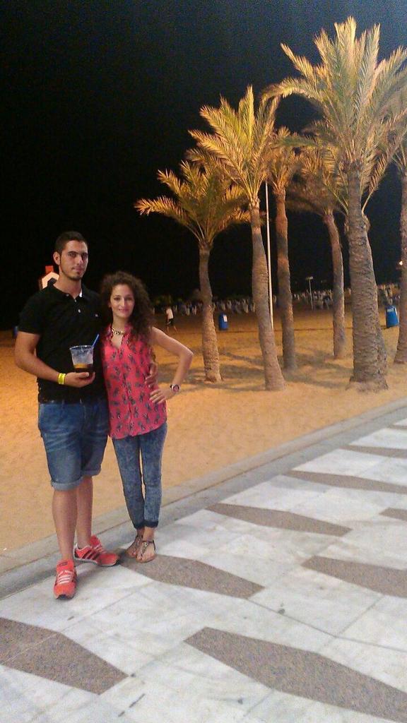 justicia_isa's tweet photo. Benidorm '14 @wara_93 http://t.co/fm08JmyXqo