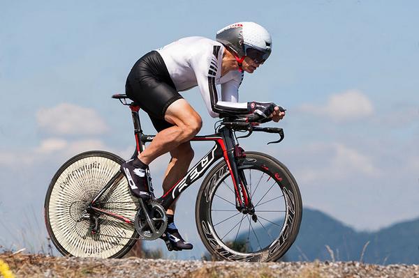 GoRideJimmyRide's tweet photo. @jengoesafar It's a record! @goridejimmyride 1st 50+ Masters to race in all 2014 UCI/USAC Champs. in 5 disciplines! http://t.co/kHJFngspyG