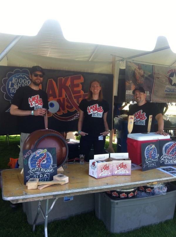 LakeMonsterBrew's tweet image. Having a good time at the @growlermag @BeerDabbler !