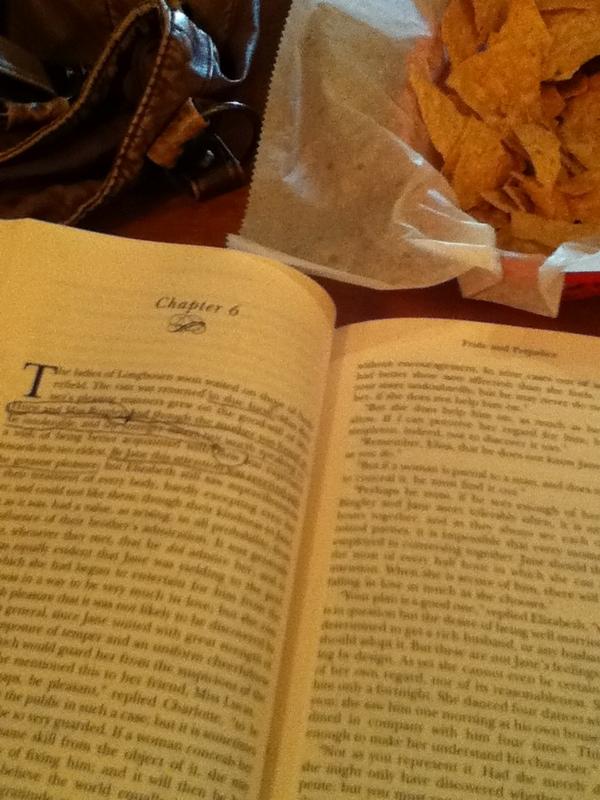 brendavee15's tweet image. Annotating some #prideandprejudice before work #Imwaybehind😭 #theworklife👌