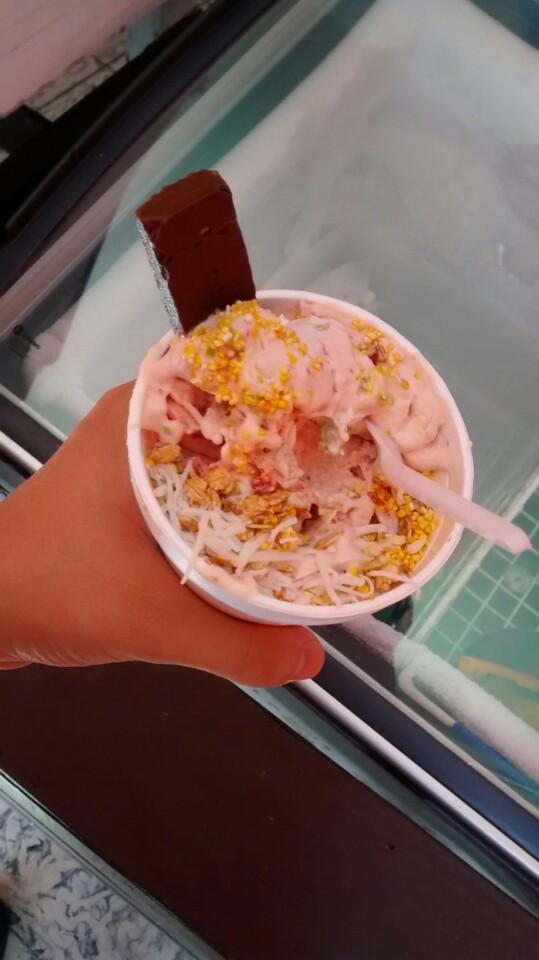 Riquisimas :3 (@ helados yummy in Mazatlan) swarmapp.com/fredramirez92/…