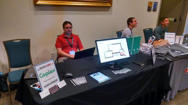 zcferres's tweet image. Hanging out at #DrupalCampLA with @MattGiacomazzo representing @ciplex
