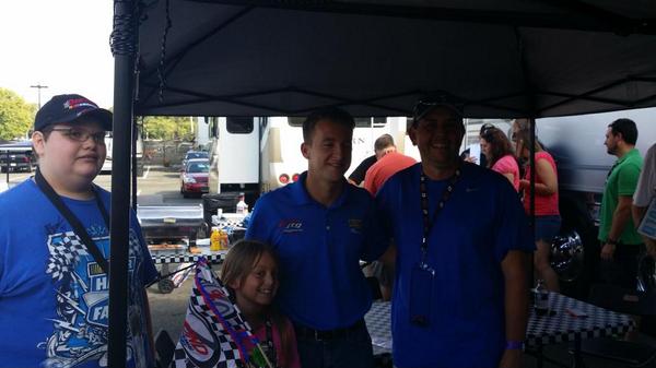 36jwheeler's tweet image. RT @HouseAutryMills Our #DinnerWithDinger guests are having a great time at @RIRInsider #47Team #NASCAR