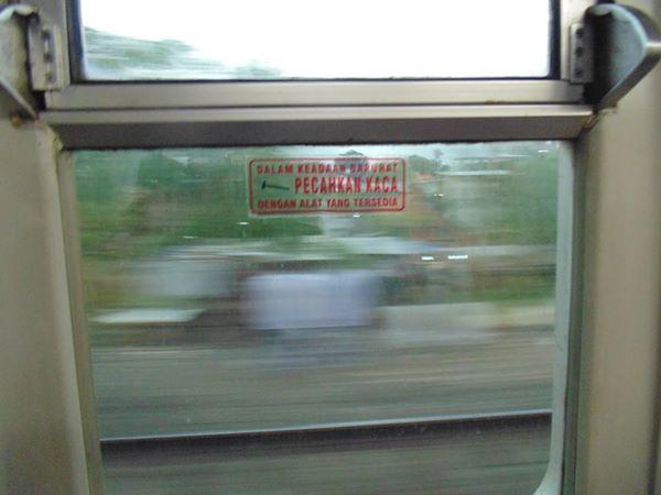 Dalam keadaan darurat pecahkan kaca. #argojati #69TahunKeretaku #sahabatKAI