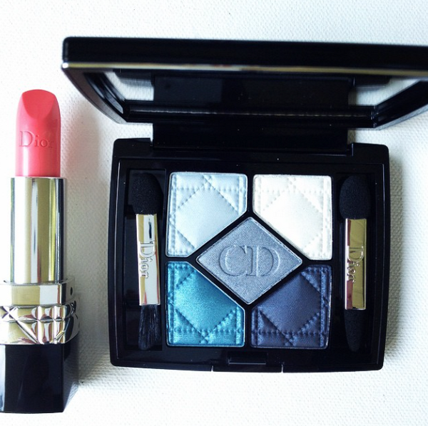 davelackie's tweet image. We draw tomorrow for this amazing Dior Carre Bleu set! To enter, follow @davelackie &amp;amp; @NinaWmakeup &amp;amp; RT