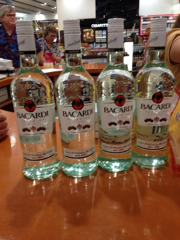 MikeRizzi's tweet photo. Dear Mexico, your rum is cheap. Muchas gracias. #readyforuniversity http://t.co/O2QURzFzPK