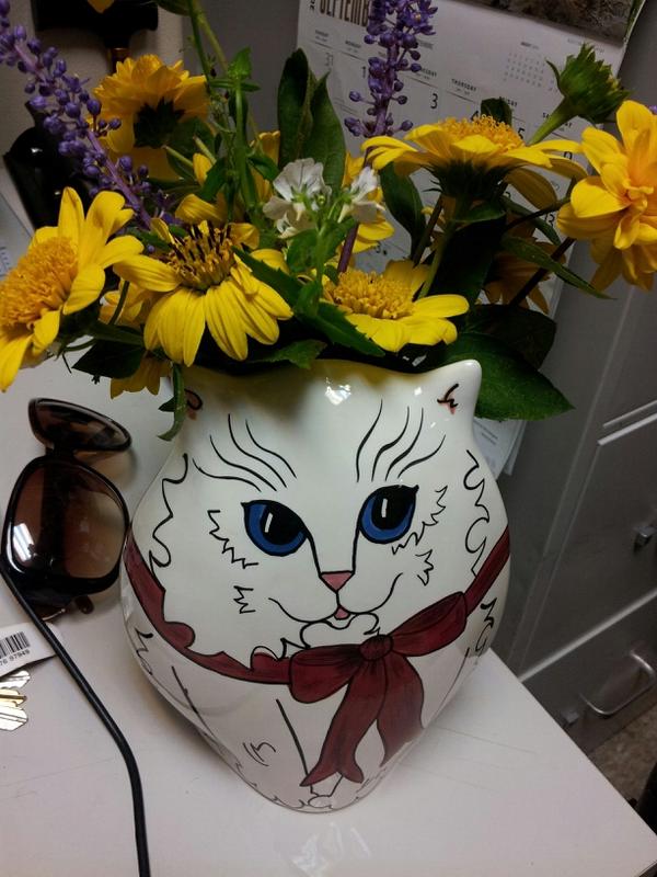 Cillsill's tweet photo. Eek...one of my fabulous customers brought this n for me today. Love them!!! #inspiredbypets #wmd http://t.co/7hezXpr5sI