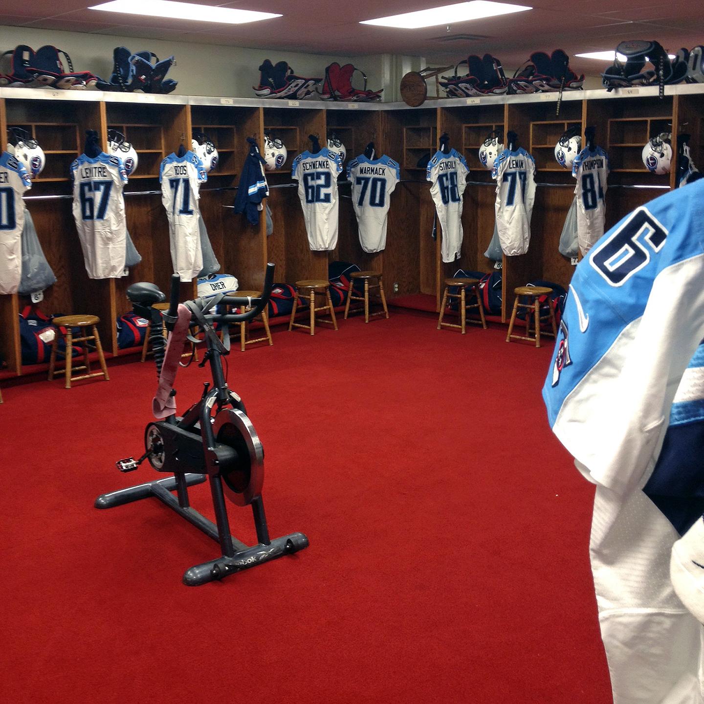 Tennessee Titans on Twitter "Arrowhead visiting locker room ready for