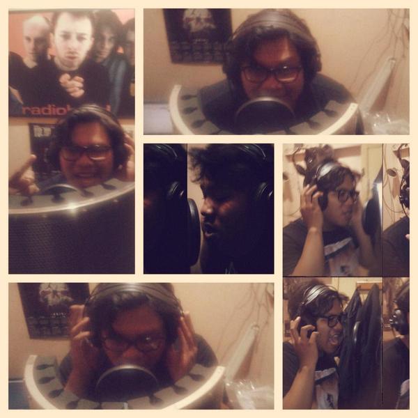 vocalis kita baru beres take vokal lagu tentang <a href="/PersibOfficial/">PERSIB BANDUNG</a> mudah2an lagunya cepet beres :)