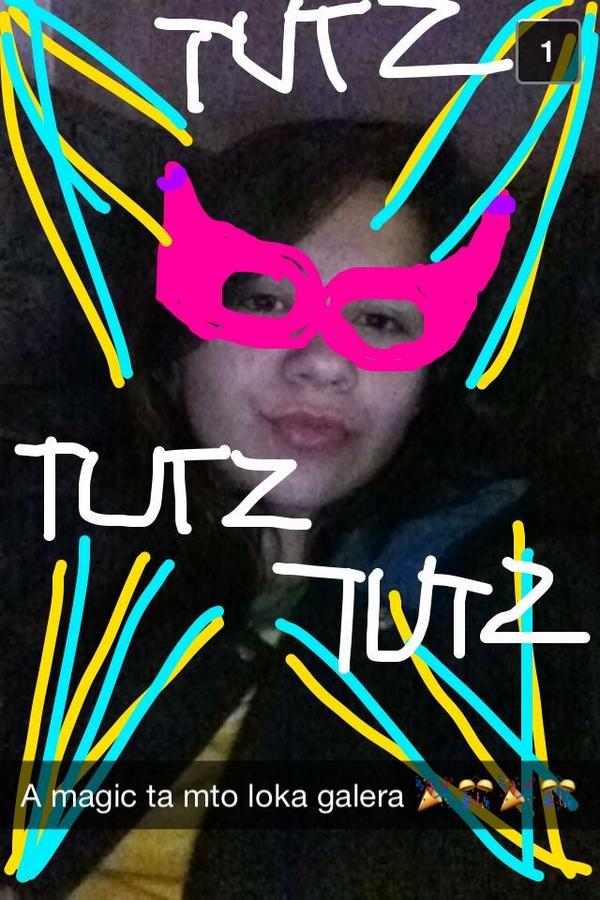Vitorlexonn's tweet photo. Com essas imagens do casal #bilherme mandando snap sincronizados, eu desejo uma boa noite, pra nos e pra quem foi 😂👍 http://t.co/OYSbig48JN