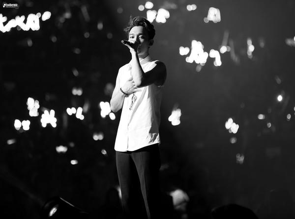 Exothermic12's tweet photo. 140830 THE LOST PLANET IN GUANGZHOU #EXO #엑소 #CHEN #첸 #김종대 Don't edit the pictures&amp;upload to Tumblr. thx. http://t.co/YH0pHnw2Qu