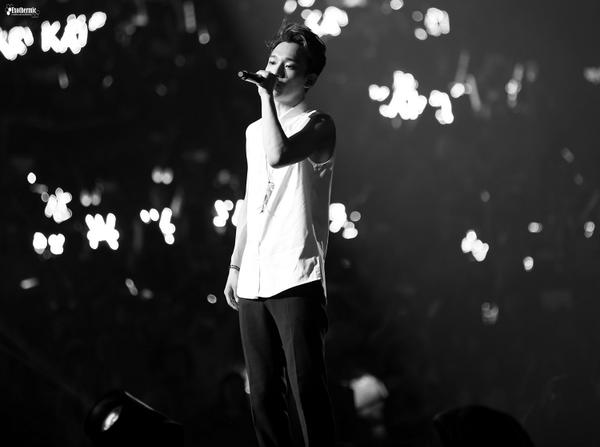 Exothermic12's tweet photo. 140830 THE LOST PLANET IN GUANGZHOU #EXO #엑소 #CHEN #첸 #김종대 Don't edit the pictures&amp;upload to Tumblr. thx. http://t.co/YH0pHnw2Qu