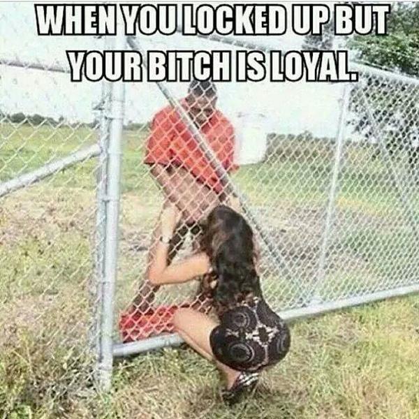 TRAVISG0TTI's tweet image. Yall ain&apos;t loyal for real #thatscommitment #sheloveshim #therealMVP #WhoLoyalLikeThatForReal 😂😂😂😂😂