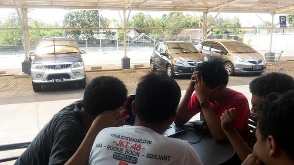 Wah kaosnya <a href="/BlaksCreative/">BLΛKS Creative</a> 》》"<a href="/OfficialTBW/">TeamBlekWangi</a>: Ga rame tapi selalu meramaikan sendiri #TBWnobarPDRS "