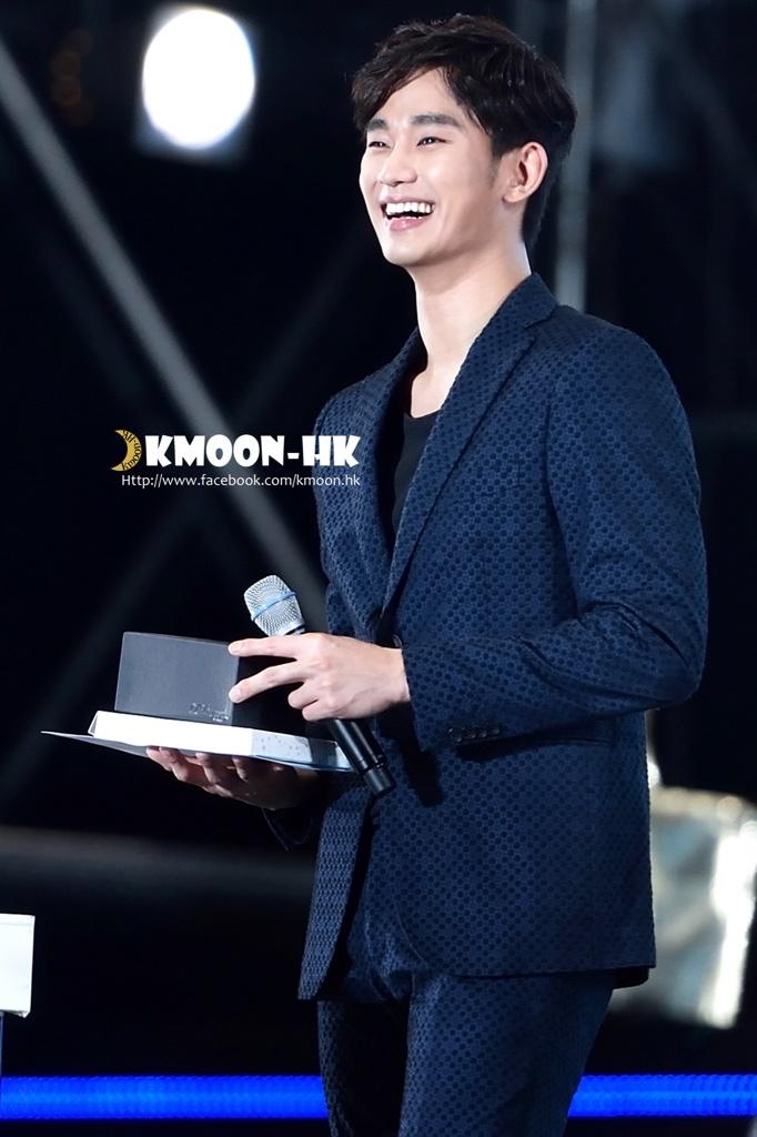 Bw6LuahCIAAQyaJ.jpg:large