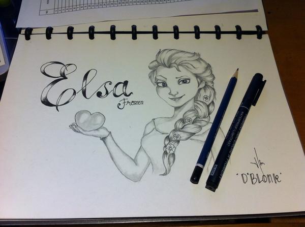 Just drawing this sunday. #elsa #frozen #drawing #sketch #sketchbook #relax