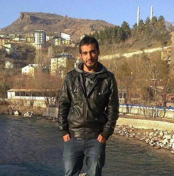 Dün iş cinayetinde yaşamını yitirenlerden Hıdır Ali Genç Tunceli Üniversitesi öğrencisi imiş.. #KazaDeğilCinayet