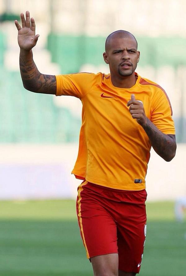 rasimzaimoglu's tweet photo. İşte GALATASARAY'lı MELO...
Siz üstüne geldikçe biz ona daha çok sahip çıkarız.. http://t.co/YLhUNO1yRM