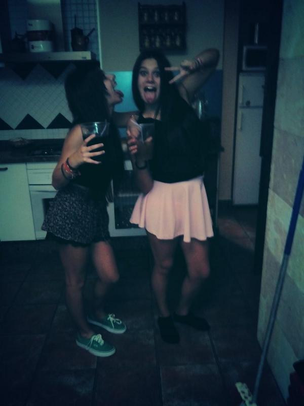 ivia_Sweet's tweet photo. 'Que nos separen si pueden' #grandeprima🎉 http://t.co/VapHSQbCvw