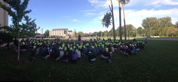 ScienceSophTeam's tweet photo. Little throwback to all our ProtoSci first years and sophs practicing cheer before Closing #oweek2014 #OWeekWestern http://t.co/Blbh4P7TDn