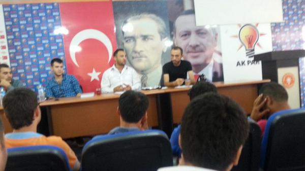 Bu Ay ki Gençlik Kolları Yönetim Kurulu Toplantımızı icra Ediyoruz. . <a href="/ak_murad/">Murad</a> @FEVZISVGLI <a href="/FudeylBARAN/">Fudeyl BARAN</a> <a href="/EmrahOktav/">Emrah Oktav</a>