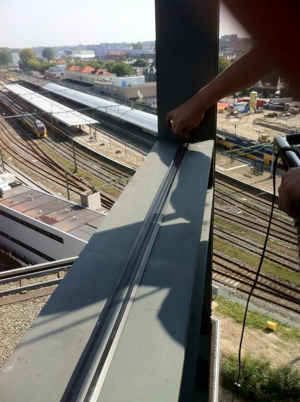 Avishock aangebracht in Alkmaar op 40 meter hoog leuke klus