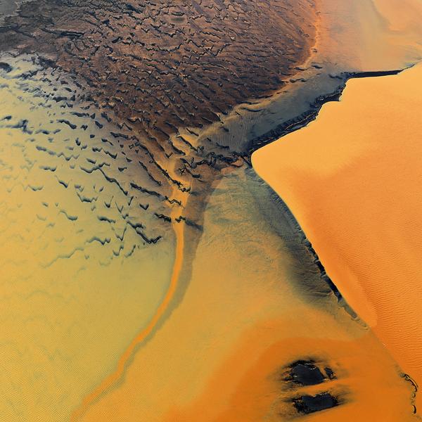 kele011's tweet photo. #IdeaEngineer @FastCoDesign 6 aerial photos of earth's breathtaking colors: http://t.co/gTvIEOp8Hh by @careydunne http://t.co/XvcYyVy9x9