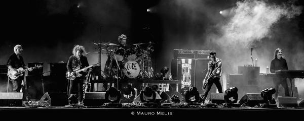 MauroParis's tweet photo. Hu hu  @riotfest Chicago D- 6    ! can't wait :) http://t.co/ufVMMgQt7f