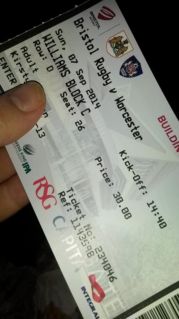 KBowBristol's tweet photo. Ready for my first ever Rugby match! #BristolRugby #RDate http://t.co/kaLLxXikzR