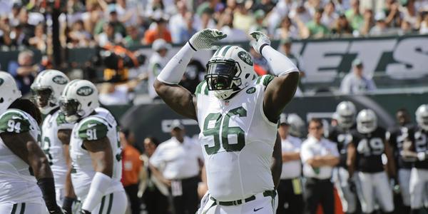 nyjets's tweet photo. At the end of 3 quarters, it's Jets 13, Raiders 7. #JetUp, Jets Nation! #NYJetsWhiteout http://t.co/534fXPjMDk