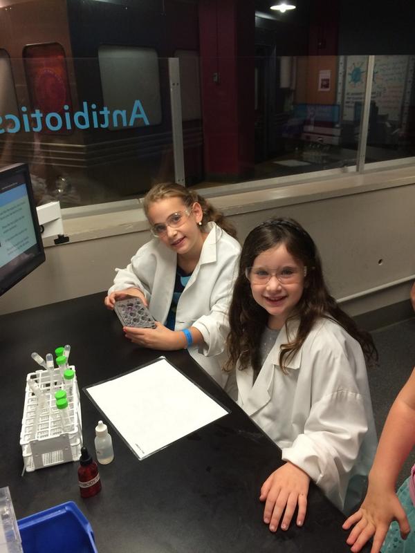 rabbihouben's tweet photo. Antibody laboratory @LibertySciCtr #curingdisease http://t.co/8sWfomCOQx