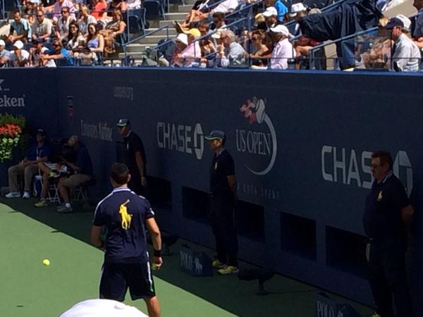 howardblas's tweet photo. It is 1 thing for a religious Jew to win a Nobel Prize. Quite another to be a ballboy w/kipa #ashe #doublesfinals http://t.co/K2k8lSgrit