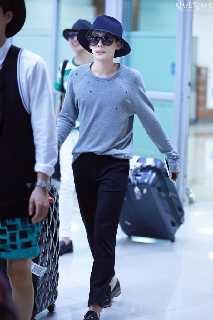 Bw844qmCIAEXP5Z.jpg:large